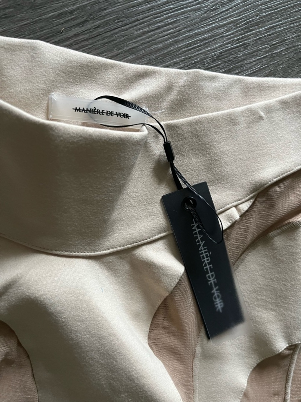 Maniere De Voir Nude & Cream Spiral Contour Sheer Leggings - Picture 5 of 10